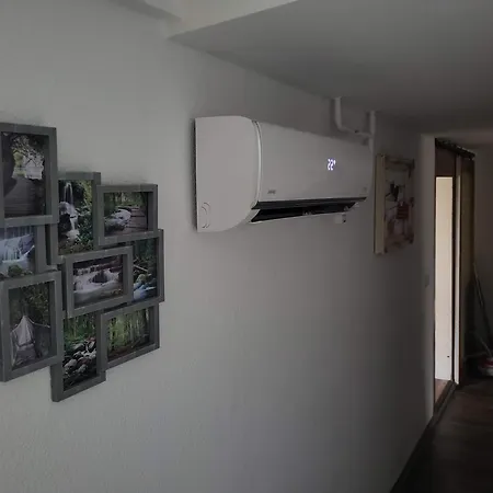 Dom wakacyjny Monteur-, Ferien- Und Gaestehaus In Gross Rossau Im Eg *