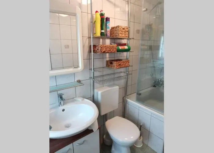 Monteur-, Ferien- Und Gaestehaus In Gross Rossau Im Eg