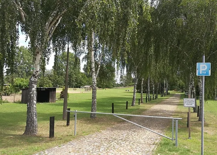 Monteur-, Ferien- Und Gaestehaus In Gross Rossau Im Eg Дом отдыха Остербург