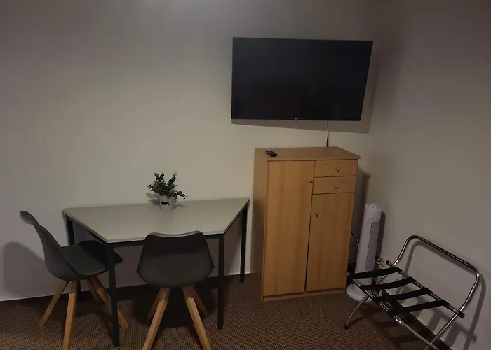 Дом отдыха Monteur-, Ferien- Und Gaestehaus In Gross Rossau Im Eg *